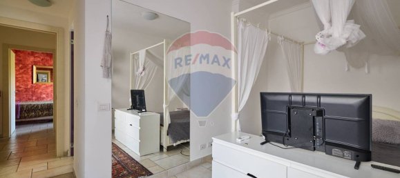 4 bedrooms Villa in Rome, Italy No. 64122 40