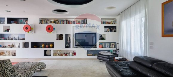 4 bedrooms Villa in Rome, Italy No. 64122 13