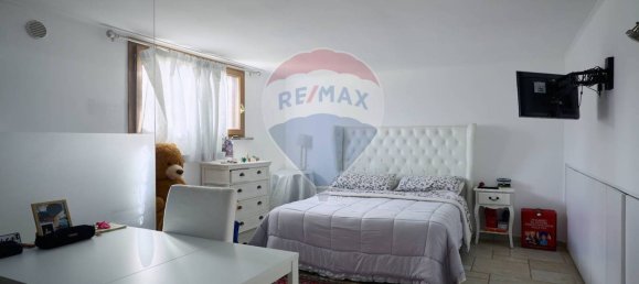 4 bedrooms Villa in Rome, Italy No. 64122 47