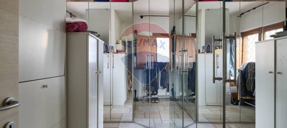 4 bedrooms Villa in Rome, Italy No. 64122 41