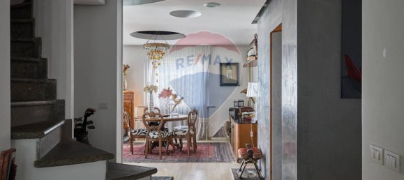 4 bedrooms Villa in Rome, Italy No. 64122 12