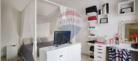 4 bedrooms Villa in Rome, Italy No. 64122 39