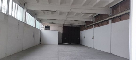 Склад 1000м² в Реджо Эмилия, Италия № 18215 7