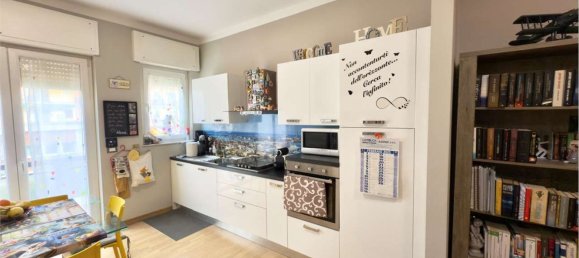 4 rooms Apartment in Genoa, Italy No. 35829 14