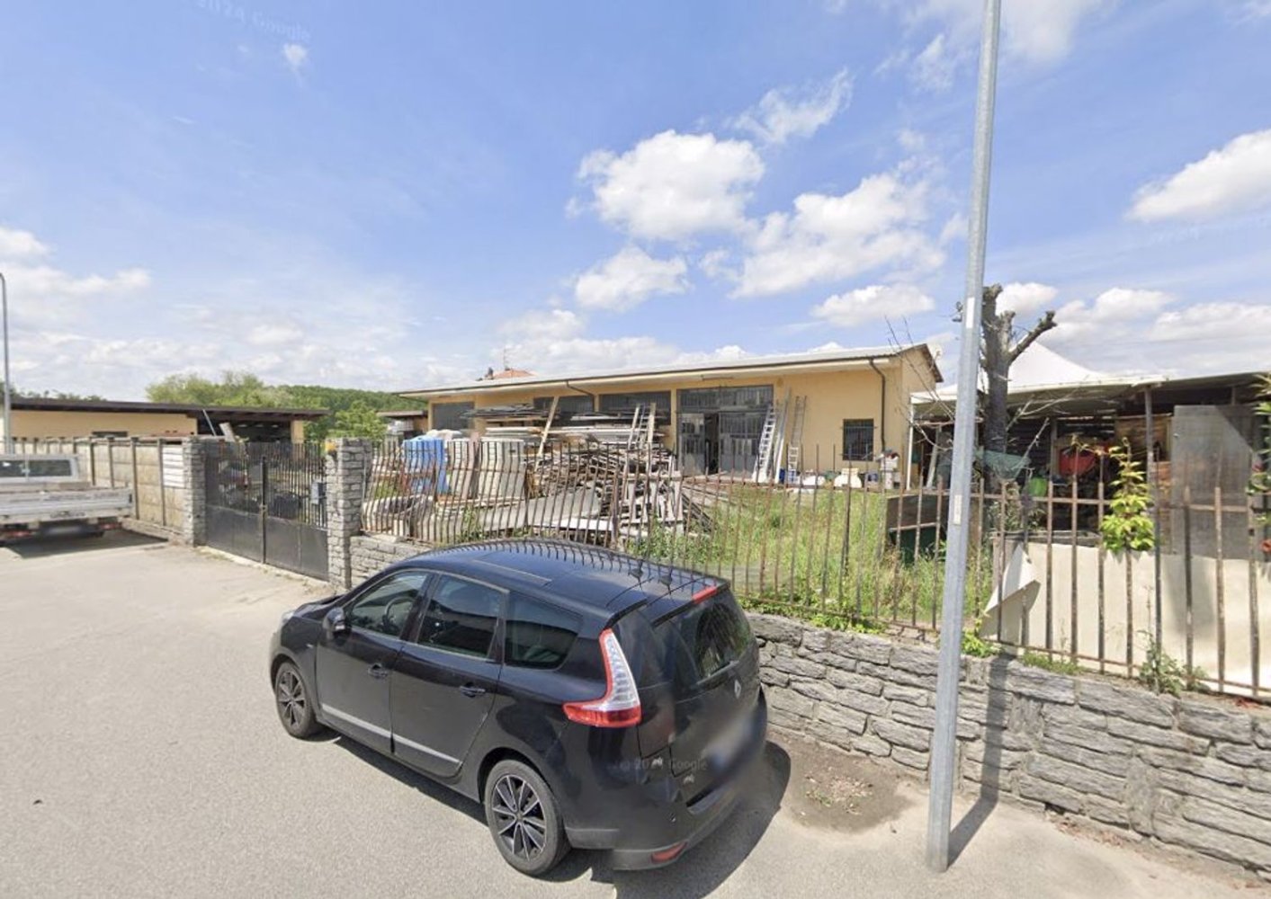  مستودع في Buronzo, Italy 205متر مربع رقم 350477