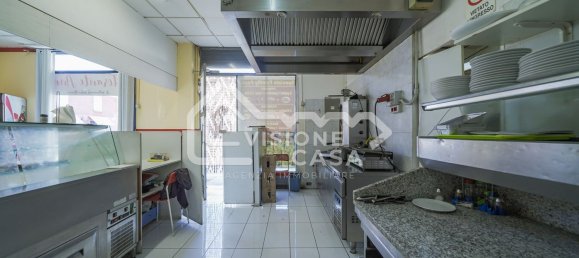 90m² Commercial property in Reggio Emilia, Italy No. 306391 11