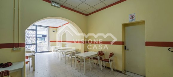90m² Commercial property in Reggio Emilia, Italy No. 306391 5