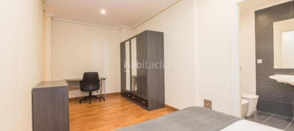 3 bedrooms Apartment in Alicante, Spain No. 188583 2