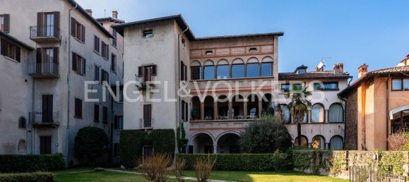 5 rooms Apartment in Bergamo, Italy No. 105182 2
