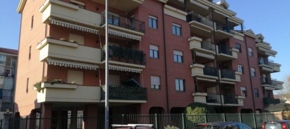 4 bedrooms Apartment in Nichelino, Italy No. 315381 16