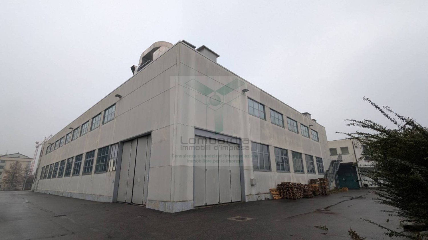 5670m² Warehouse in Cinisello Balsamo, Italy No. 10771