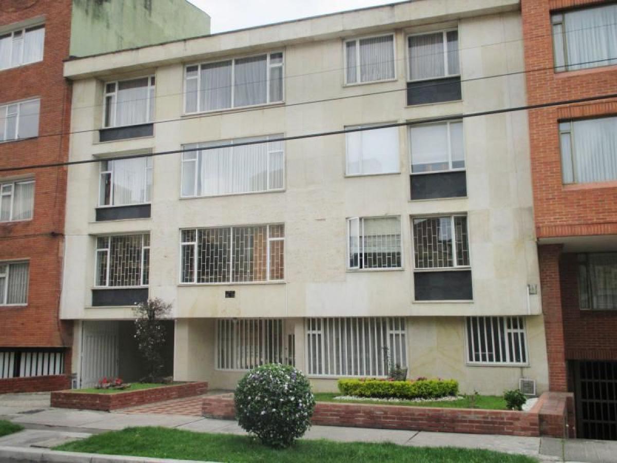 Дом с 3 спальнями в Богота, Колумбия № 14608