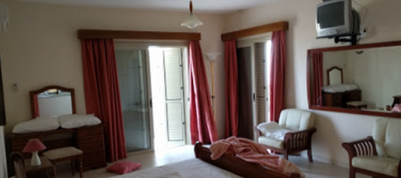 Дом с 5 спальнями в Аргака, Кипр № 6637 6