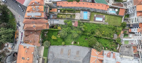 Здание с 9 спальнями в Порту, Португалия № 66619 25