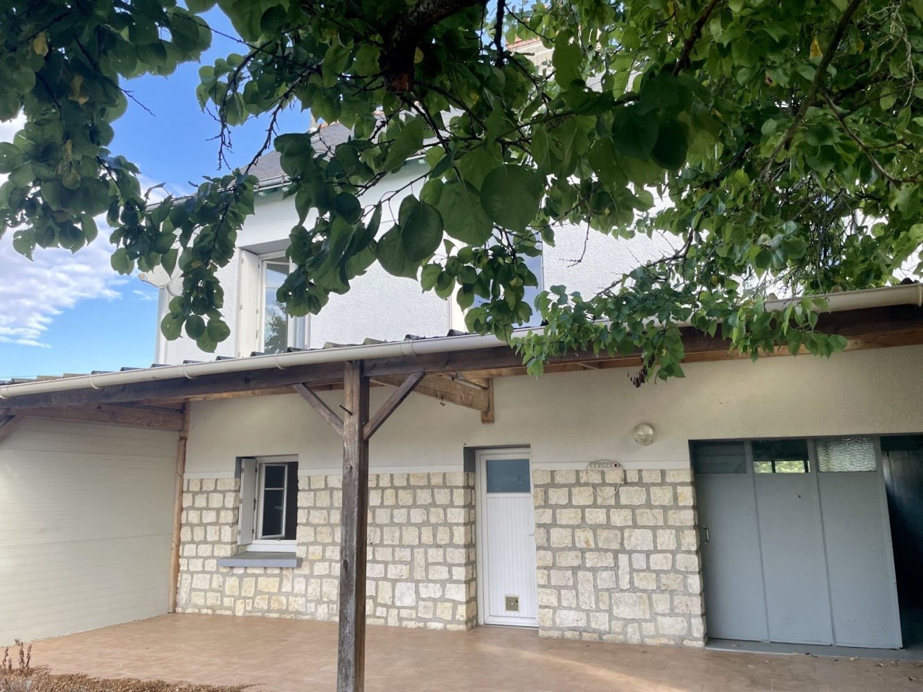 4 bedrooms House in La Riche, France No. 249719