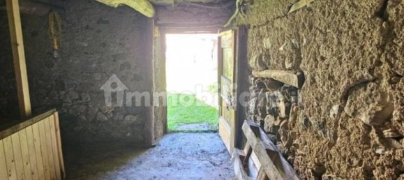 3 bedrooms House in Esino Lario, Italy No. 260127 13