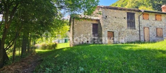 3 bedrooms House in Esino Lario, Italy No. 260127 6