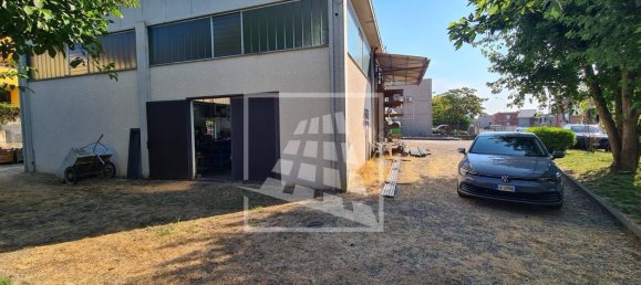 290m² Warehouse in Quattro Castella, Italy No. 310731 15