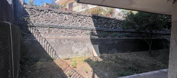 4-salle Appartement à Aci Catena, Italy No. 299555 20