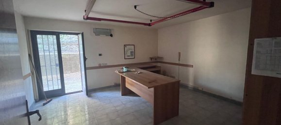 4-salle Appartement à Aci Catena, Italy No. 299555 11