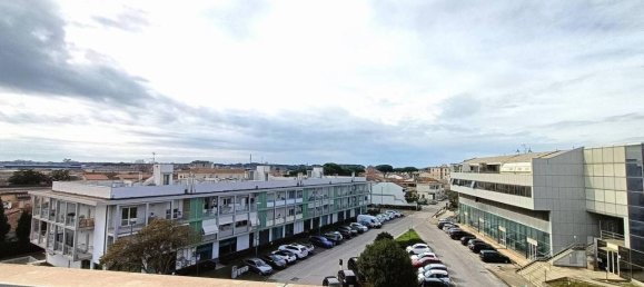 Studio in Viareggio, Italy No. 32093 4