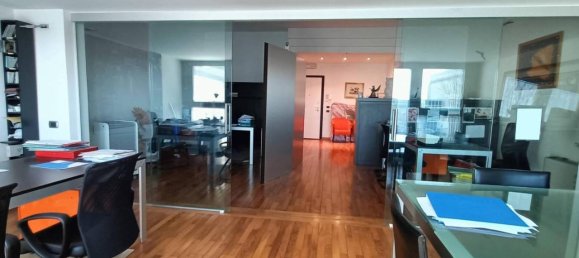 Studio in Viareggio, Italy No. 32093 11