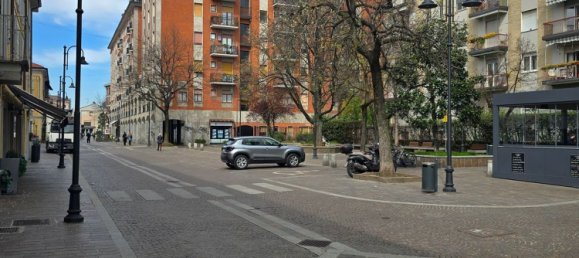 2-Zimmer Wohnung in Corsico, Italy, Nr. 330387 23