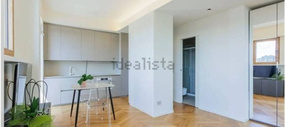 3 bedrooms Apartment in Milan, Italy No. 374194 35
