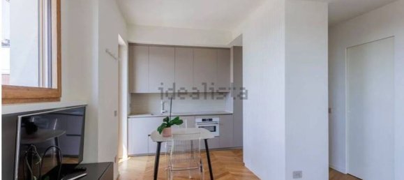 3 bedrooms Apartment in Milan, Italy No. 374194 33