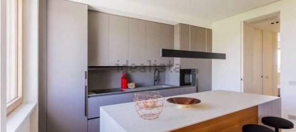 3 bedrooms Apartment in Milan, Italy No. 374194 12