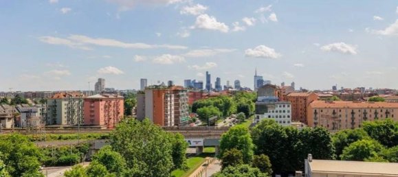 3 bedrooms Apartment in Milan, Italy No. 374194 18