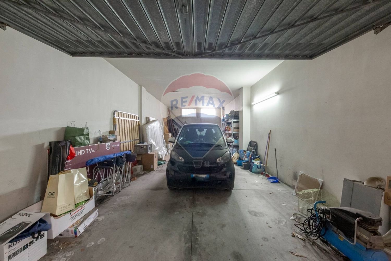 43m² Garage in Gravina di Catania, Italy No. 394930