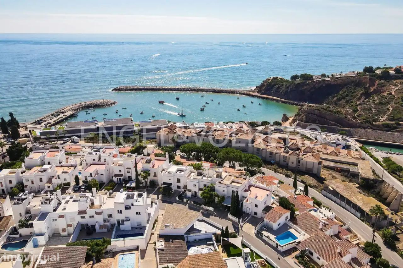 3 bedrooms House in Albufeira, Portugal No. 137112