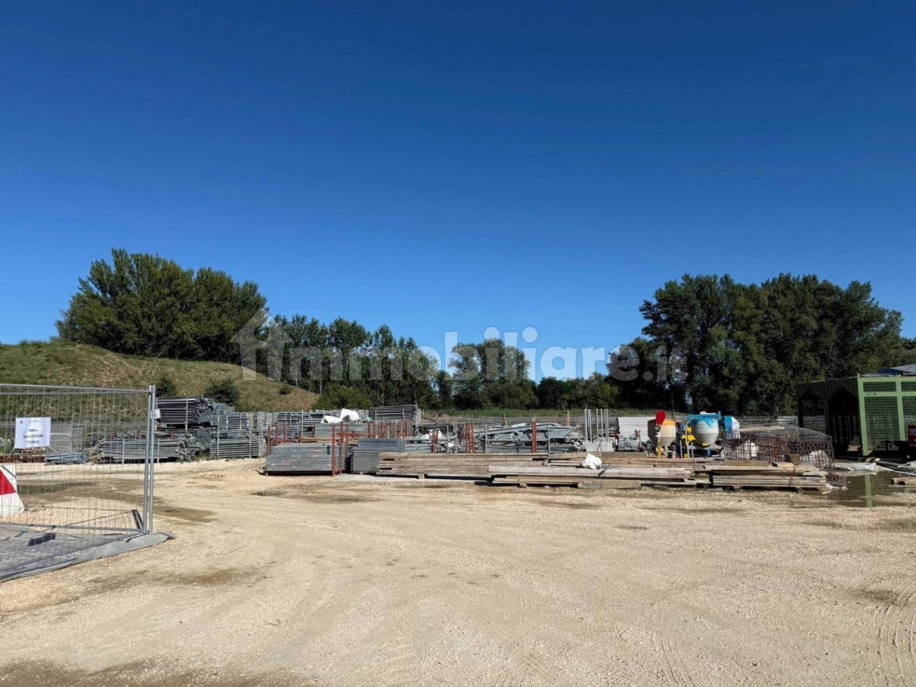 Grundstück in Russi, Italy 83695m², Nr. 320470