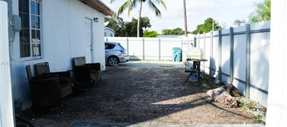 4 bedrooms Villa for sale in Miami, Miami-Dade, Florida, USA № 614728 11