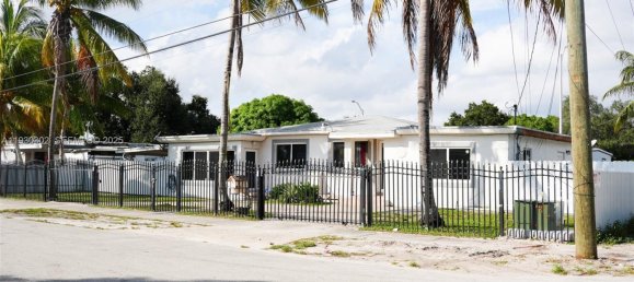 4 bedrooms Villa for sale in Miami, Miami-Dade, Florida, USA № 614728 7