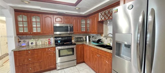 4 bedrooms Villa for sale in Miami, Miami-Dade, Florida, USA № 614728 20
