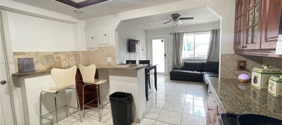 4 bedrooms Villa for sale in Miami, Miami-Dade, Florida, USA № 614728 19