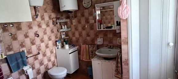 3 rooms Apartment in Lizzano in Belvedere, Italy No. 280377 5