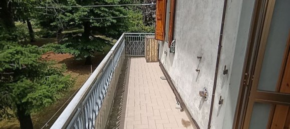 3 rooms Apartment in Lizzano in Belvedere, Italy No. 280377 12