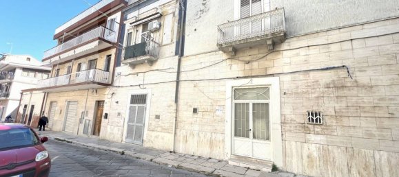 4 rooms Apartment in Cerignola, Italy No. 26185 7