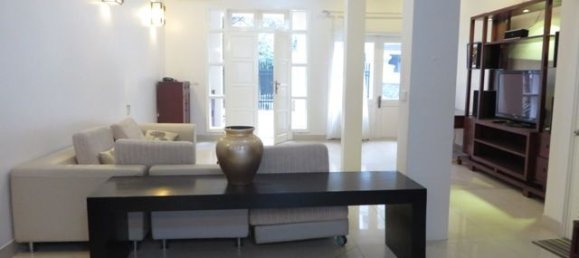 4 bedrooms Villa in Tay Ho, Vietnam No. 4596 5