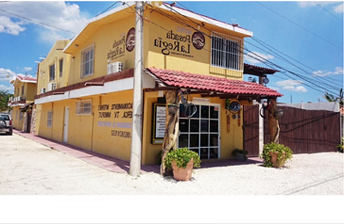 447m² Building in Campeche, Mexico No. 202178