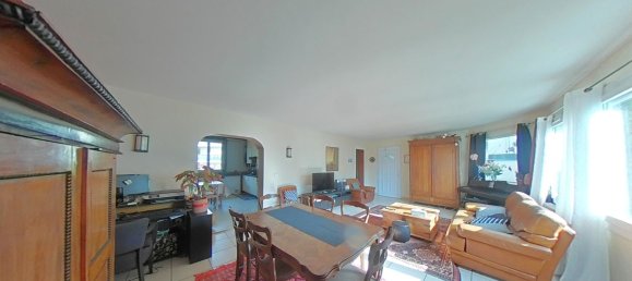 3 bedrooms House in Carrieres-sur-Seine, France No. 176743 4