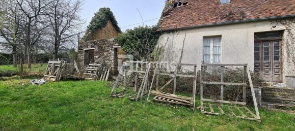  Land in Saint-Bomer-les-Forges, France No. 93657 4