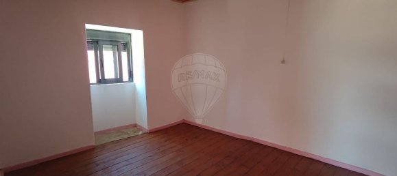 2 chambres Maison à Escalhao, Portugal No. 33799 7