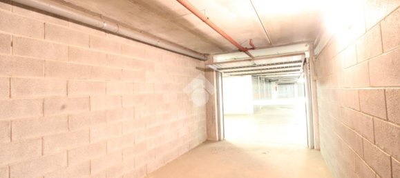 1 room Garage in Rovato, Italy No. 24401 2