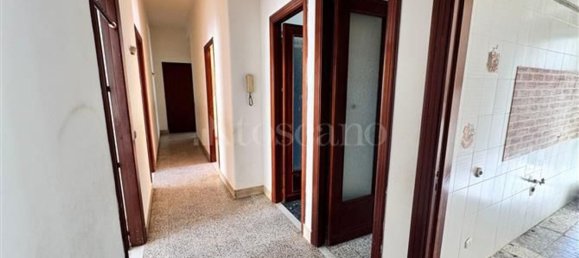 4 bedrooms Apartment in Catania, Italy No. 323900 17