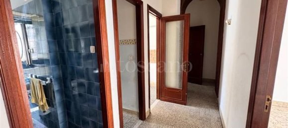 4 bedrooms Apartment in Catania, Italy No. 323900 8