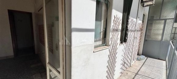 4 bedrooms Apartment in Catania, Italy No. 323900 16